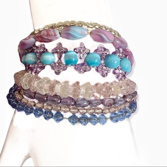 Blue lavender purple pink 6 strand glass bead stretch bracelets - Picture 4 of 8